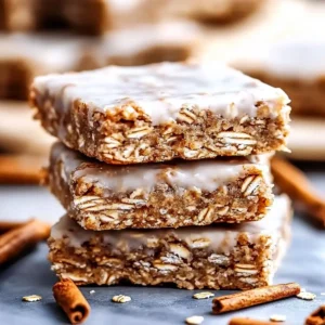 Cinnamon Roll Oatmeal Bars